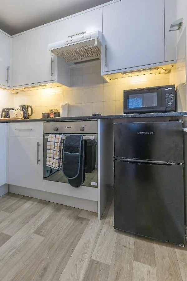 Luxury Hollywood Getaway In The Heart Of The City Brighton