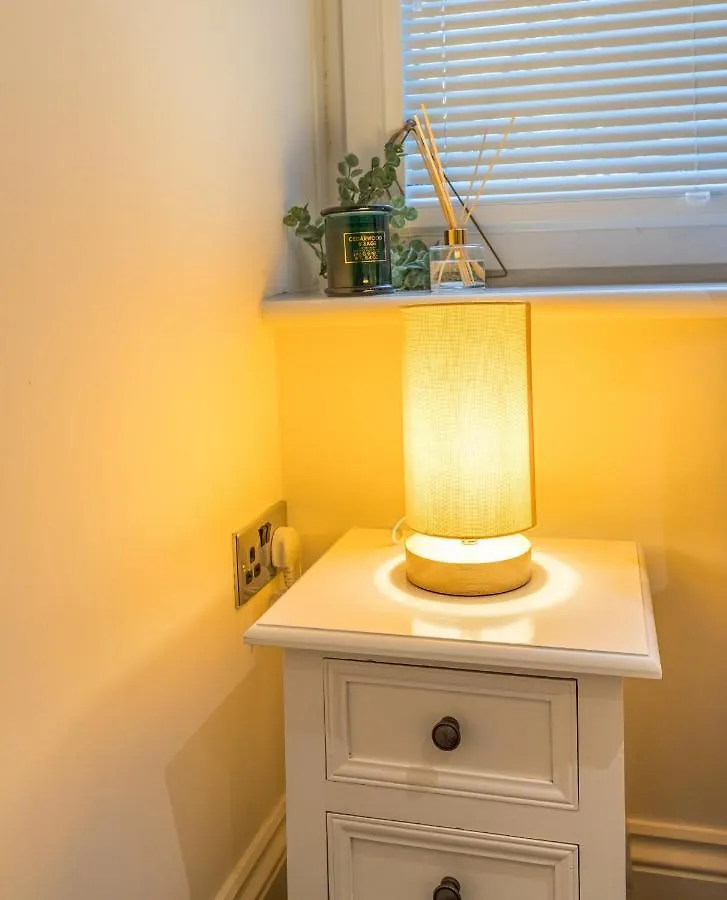 Luxury Hollywood Getaway In The Heart Of The City Brighton 0*,