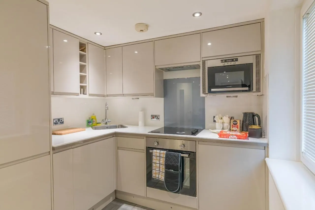 Apartamento Luxury Hollywood Getaway In The Heart Of The City Brighton